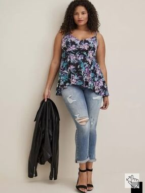 Torrid NWT Sz 2 Black Floral Spaghetti Strap Camisole